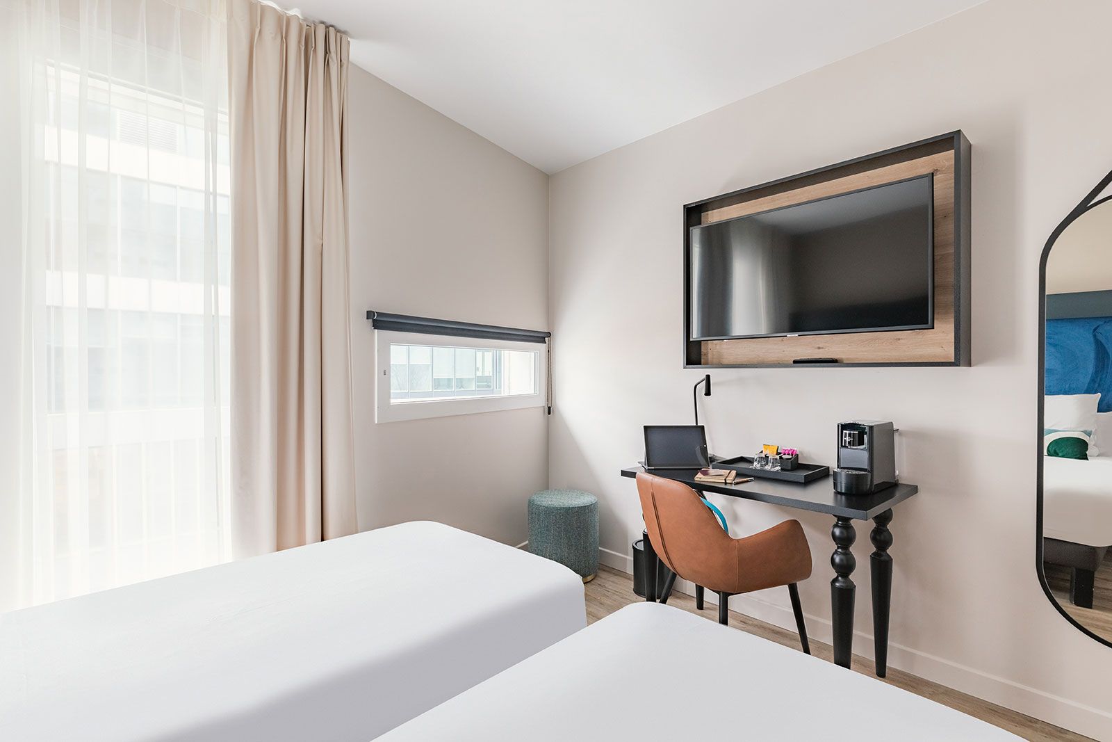 Appart’City Paris Grande Bibliotheque bedroom with bed