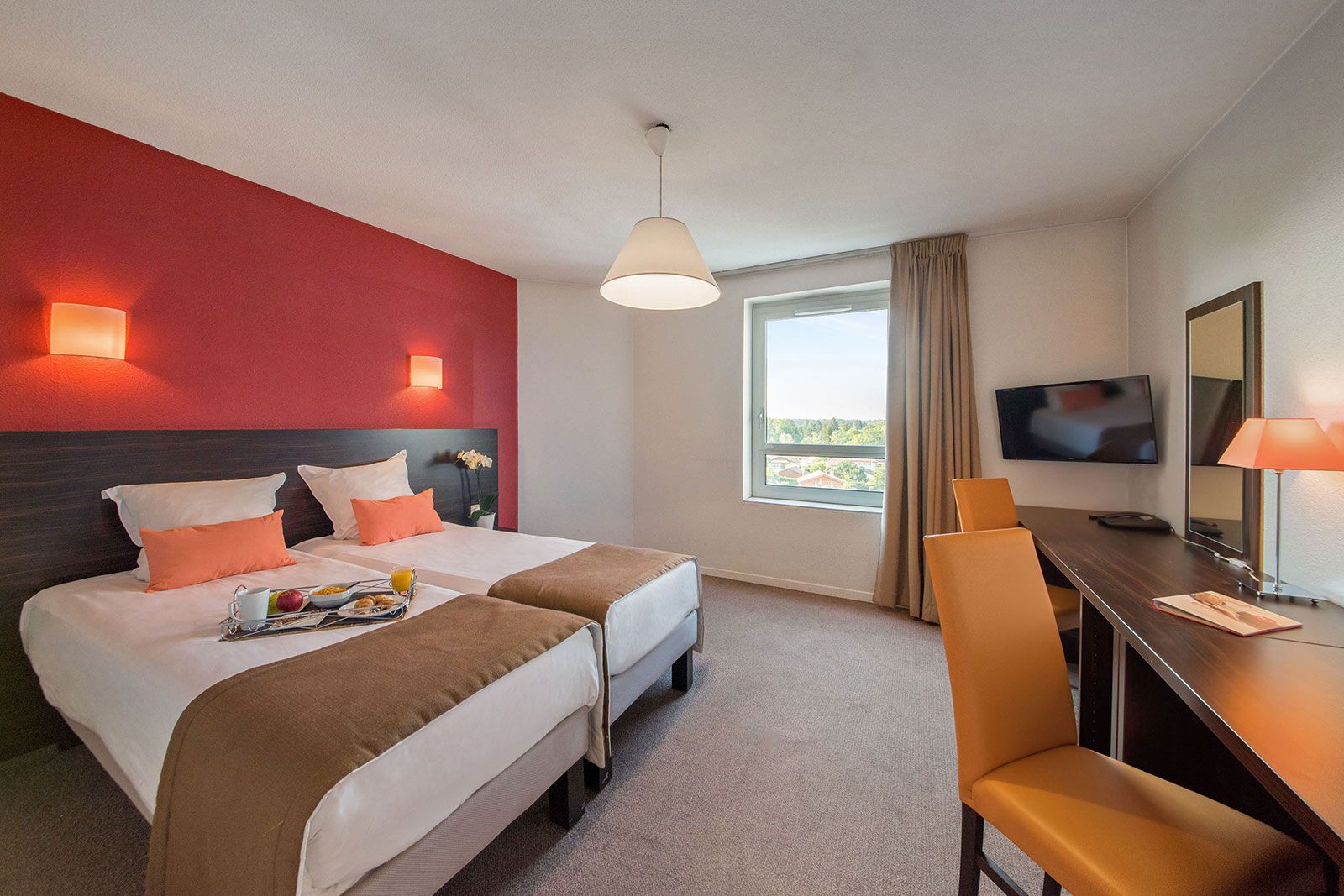 Appart’City Zimmer mit Doppelbett, Schreibtisch