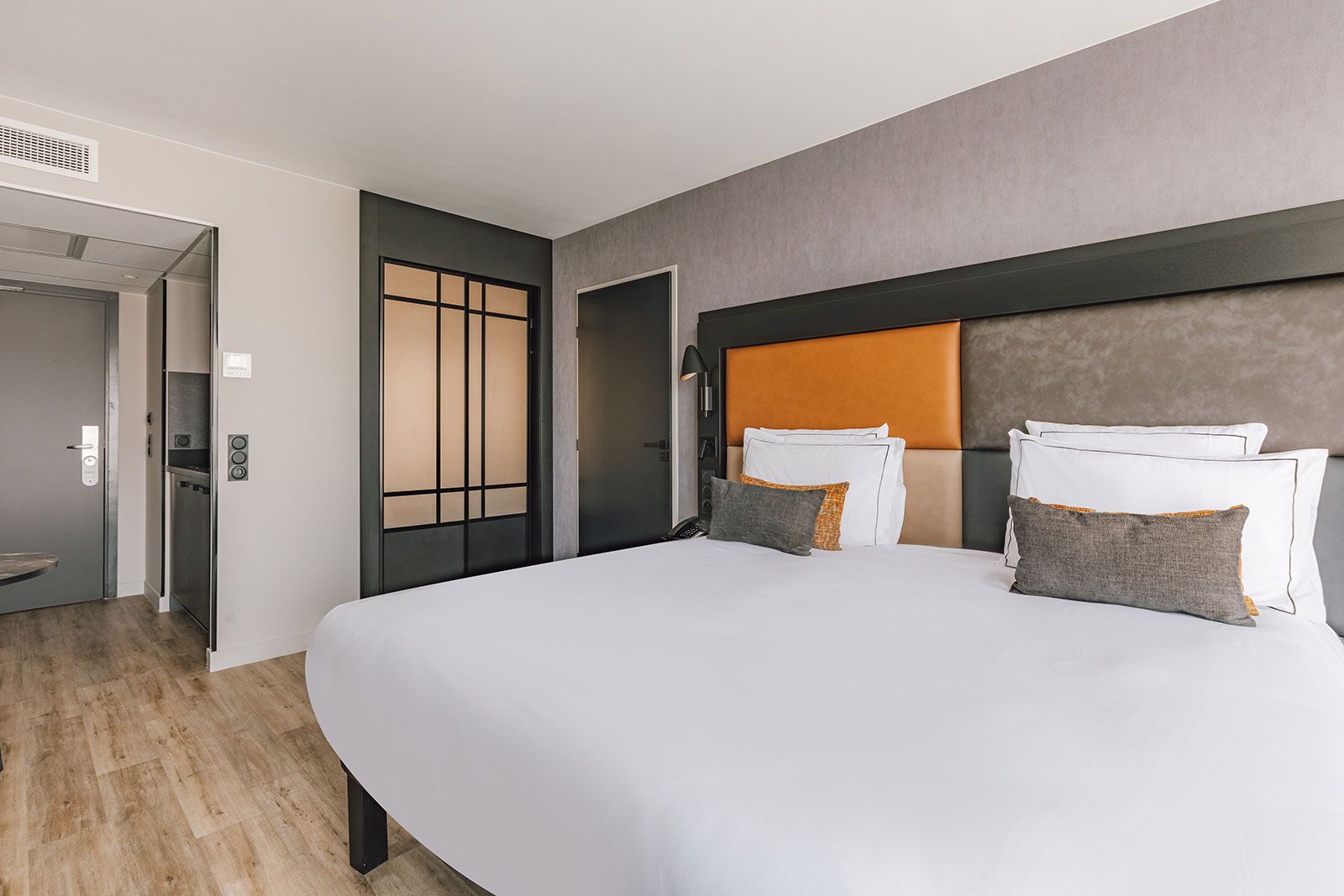 Habitación Appart’City Paris con cama doble cómoda