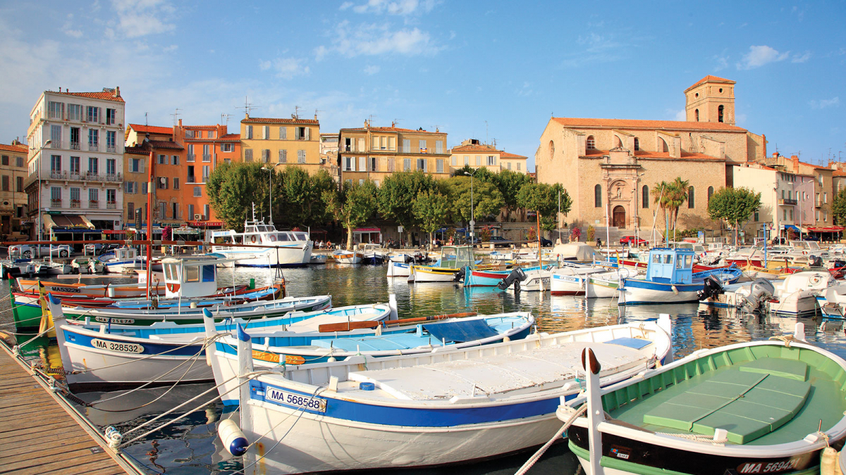 Appart hotel La Ciotat : votre appartement hôtel Appart'City à La Ciotat